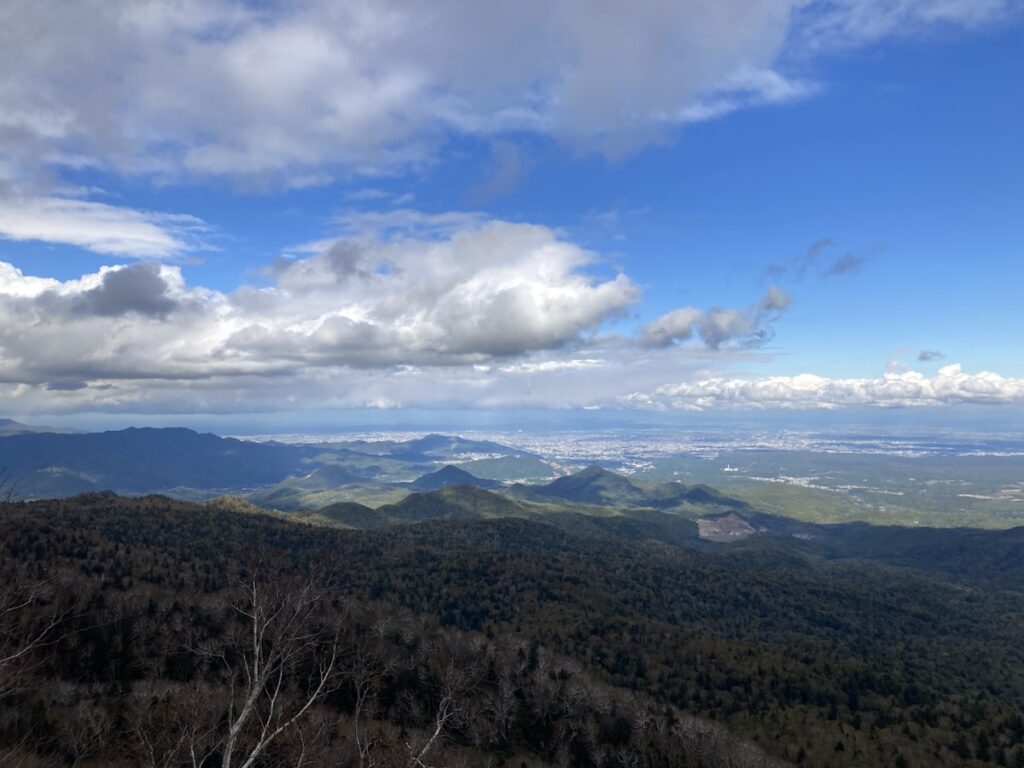 空沼岳登山で見る札幌の眺望